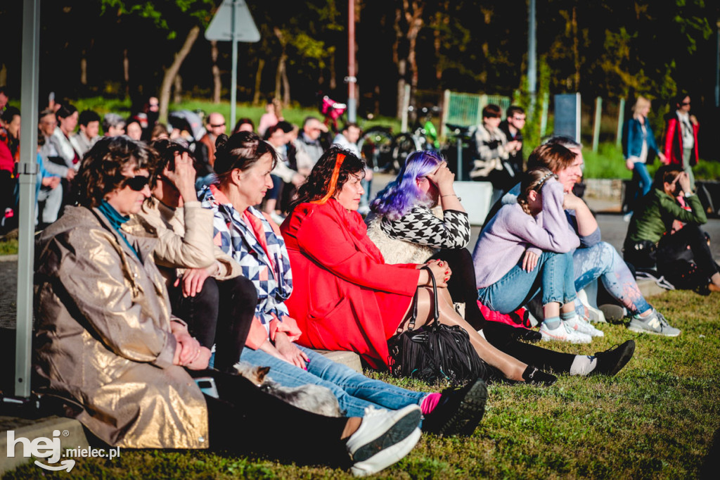 Majówka z folklorem. Rzeszowiacy na Górce