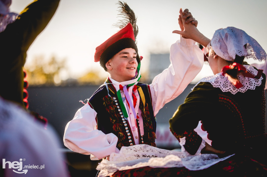 Majówka z folklorem. Rzeszowiacy na Górce