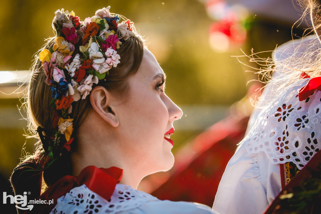 Majówka z folklorem. Rzeszowiacy na Górce