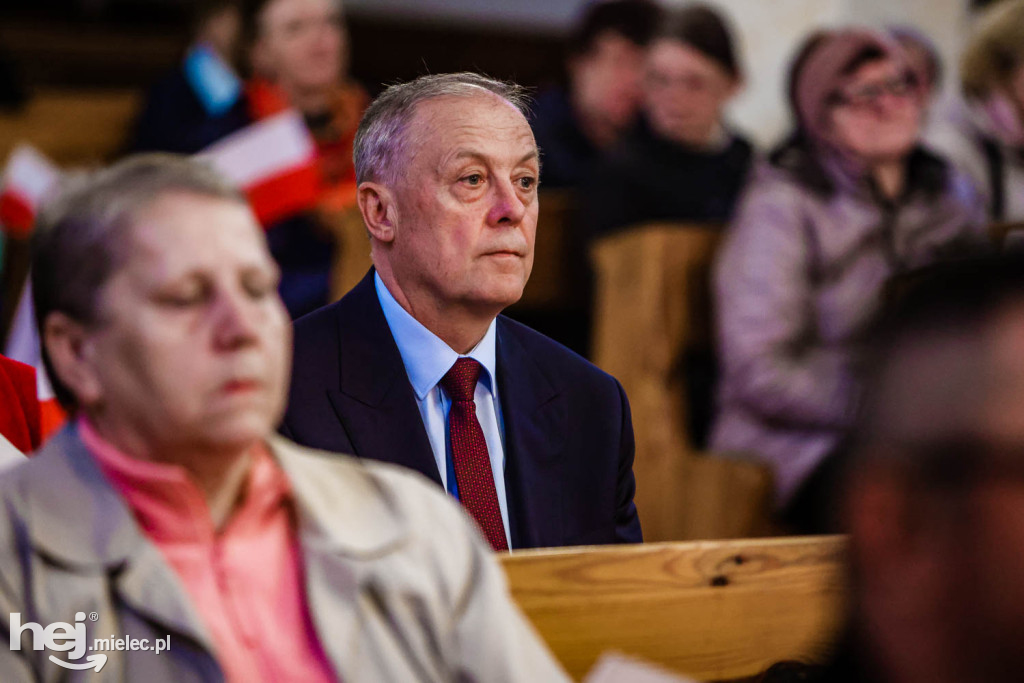 O dziejach Niepodległej w muzyce i słowie na Święto Flagi