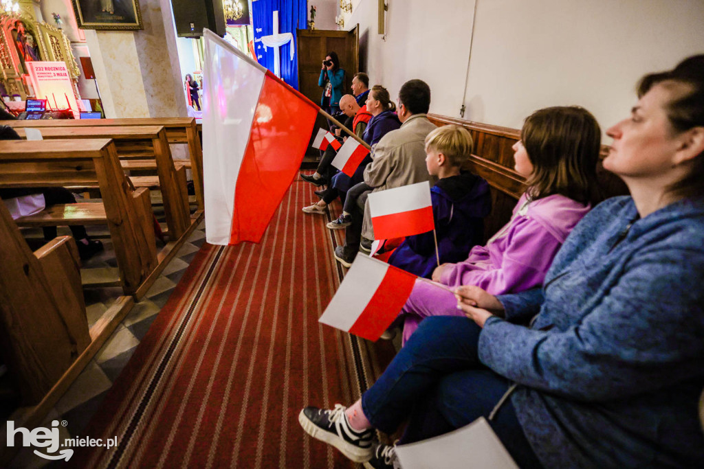 O dziejach Niepodległej w muzyce i słowie na Święto Flagi