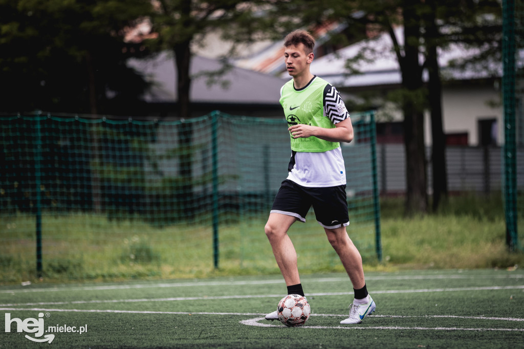 Mielecka Liga Piłkarska - mecze z 20 maja