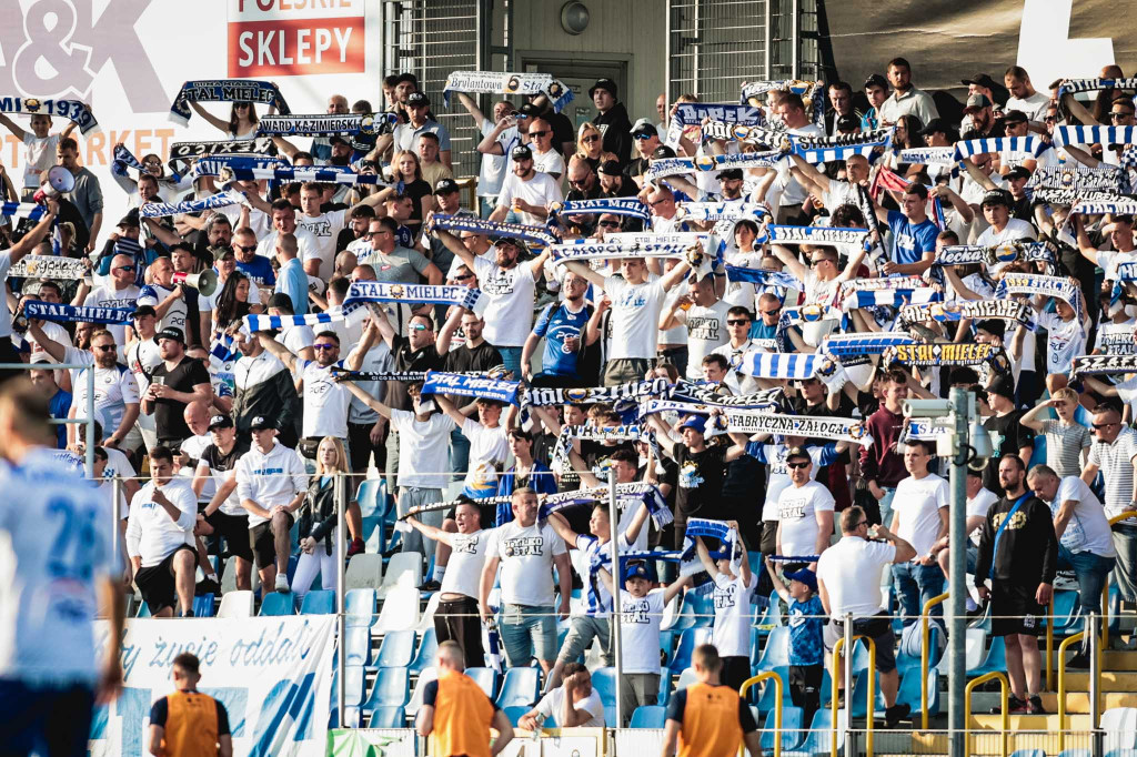 PGE FKS Stal Mielec - Warta Poznań [KIBICE]