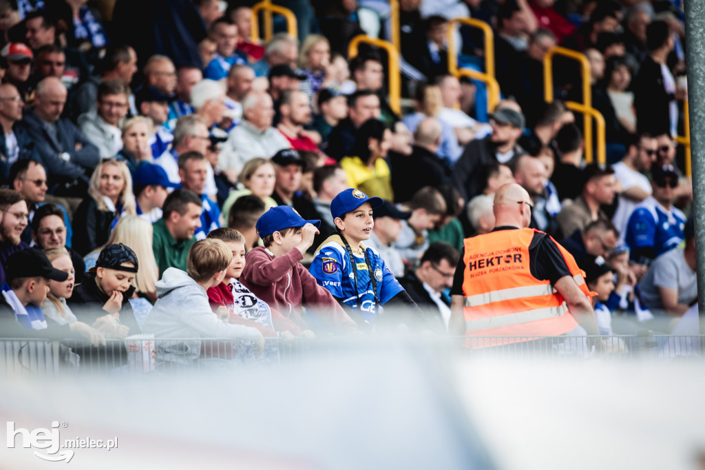 PGE FKS Stal Mielec - Warta Poznań [KIBICE]