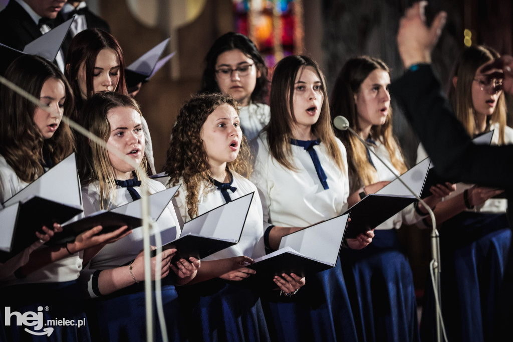 Koncert Pieśni Maryjnych