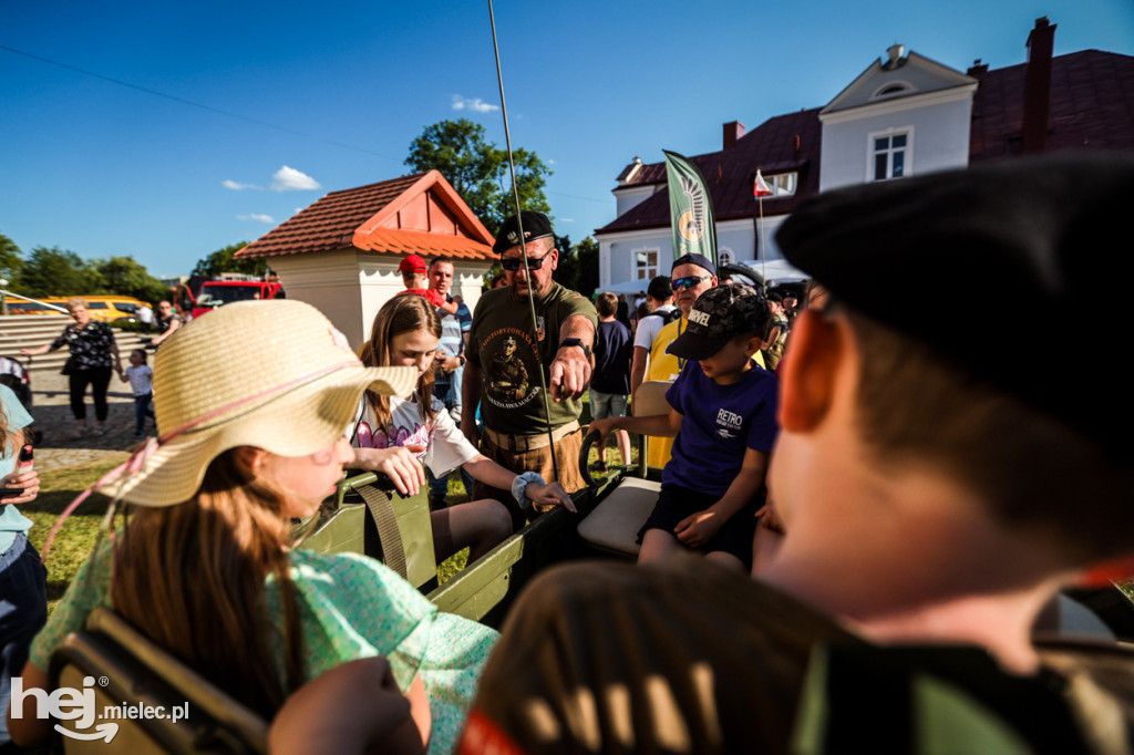 Festyn Parafialny na osiedlu Rzochów