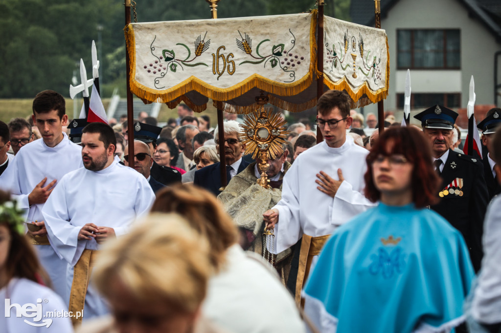 Procesja Bożego Ciała - parafia pw. Św. Mateusza