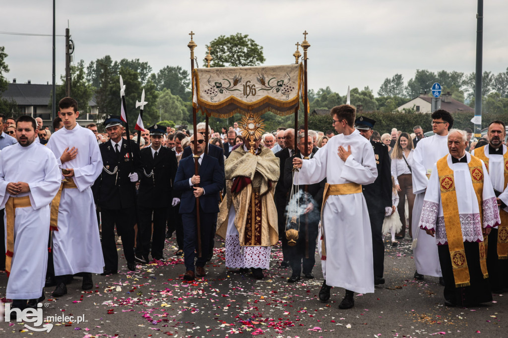 Procesja Bożego Ciała - parafia pw. Św. Mateusza