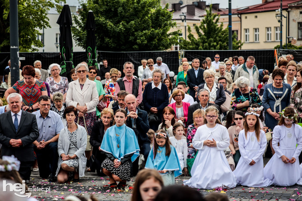 Procesja Bożego Ciała - parafia pw. Św. Mateusza