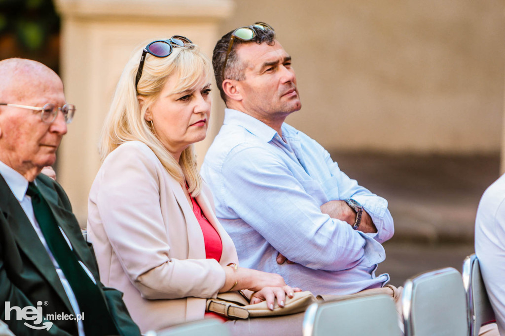 Aleksander Szwarnowiecki z koncertem na Zamku Baranów Sandomierski