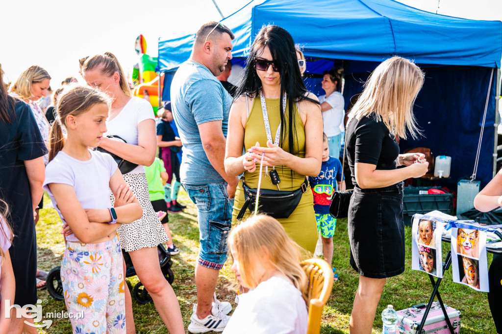 Piknik na tuszowskim lądowisku