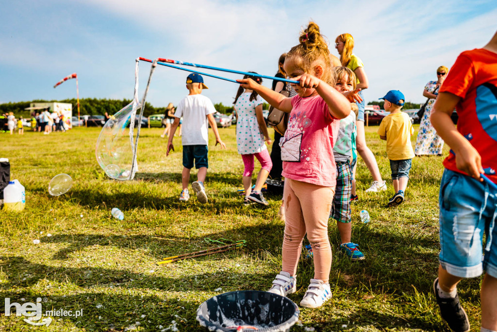 Piknik na tuszowskim lądowisku