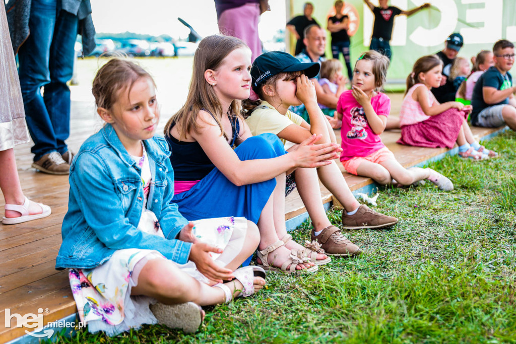Piknik na tuszowskim lądowisku