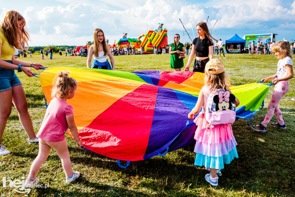 Piknik na tuszowskim lądowisku