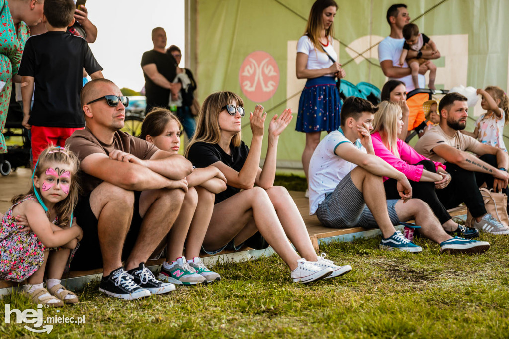 Piknik na tuszowskim lądowisku