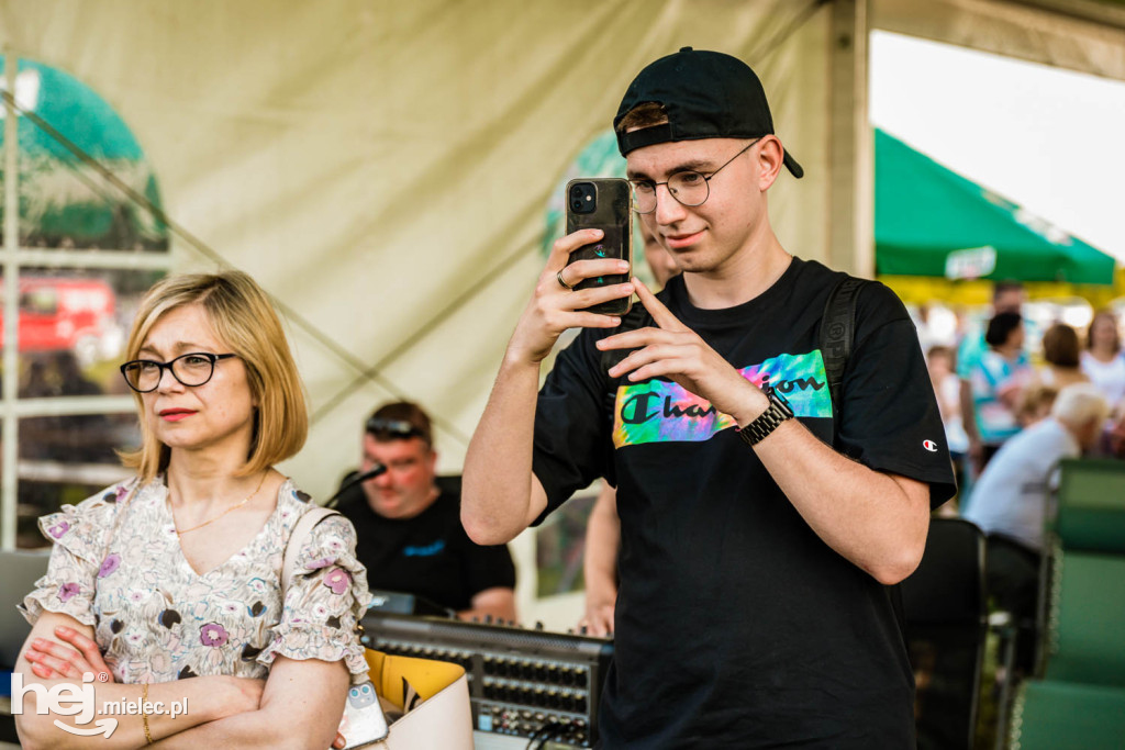 Piknik na tuszowskim lądowisku