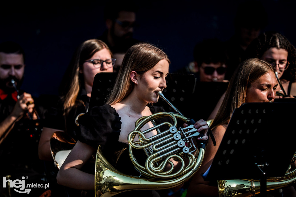Plenerowy koncert „Radość najpiękniejszych lat”