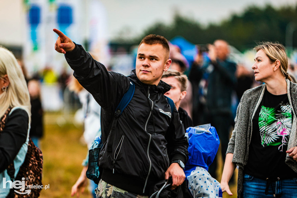 VI Podkarpackie Pokazy Lotnicze - publiczność i atrakcje na lotnisku