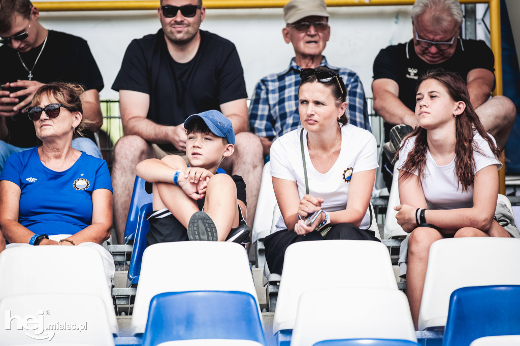 PGE FKS Stal Mielec - Piast Gliwice [KIBICE]