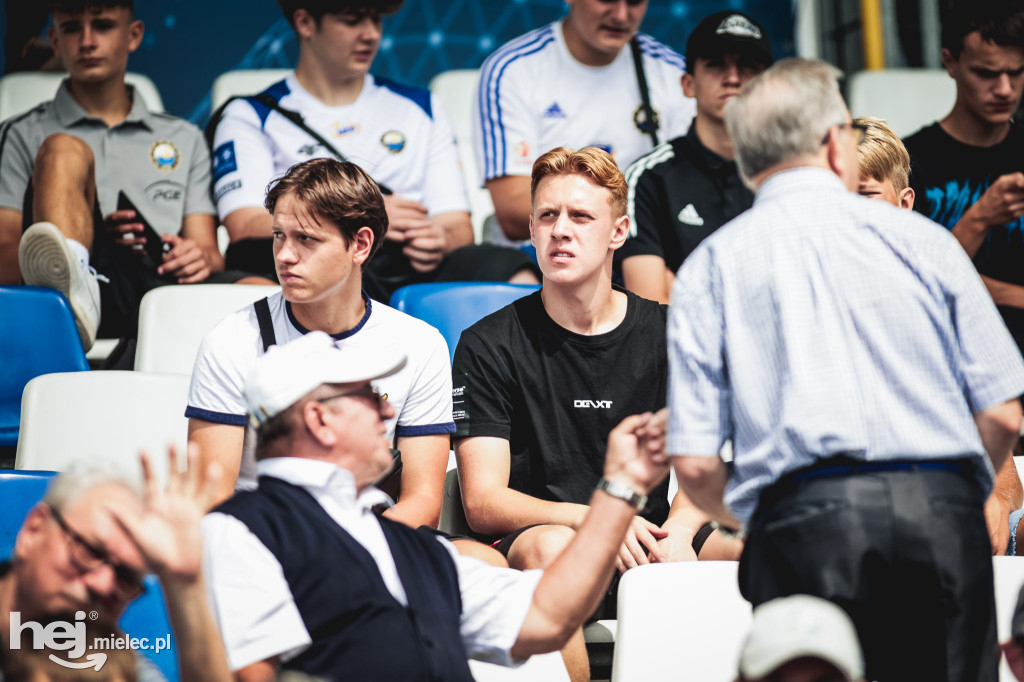 PGE FKS Stal Mielec - Piast Gliwice [KIBICE]