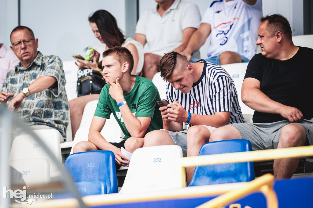 PGE FKS Stal Mielec - Piast Gliwice [KIBICE]