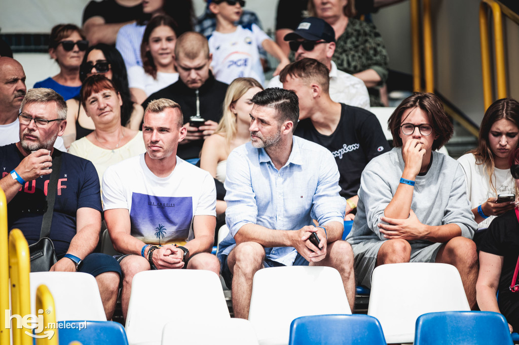 PGE FKS Stal Mielec - Piast Gliwice [KIBICE]