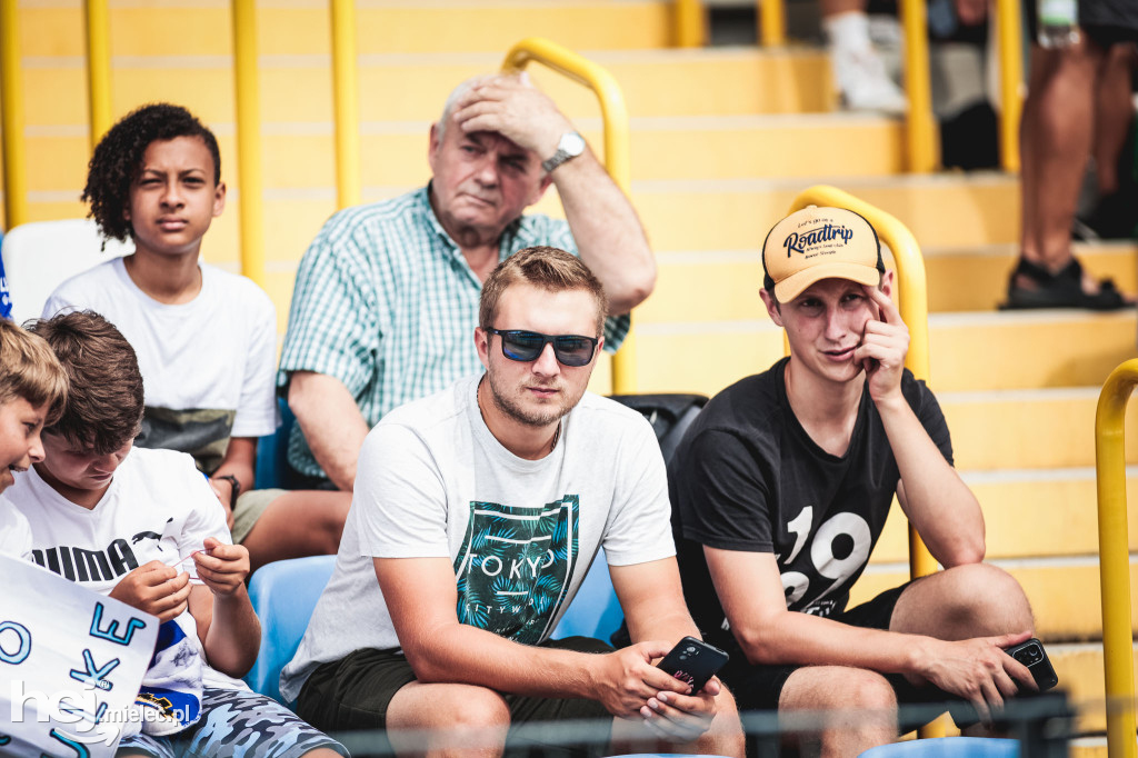 PGE FKS Stal Mielec - Piast Gliwice [KIBICE]