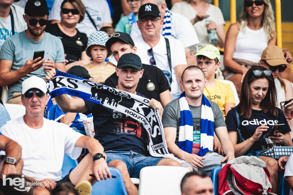 PGE FKS Stal Mielec - Piast Gliwice [KIBICE]
