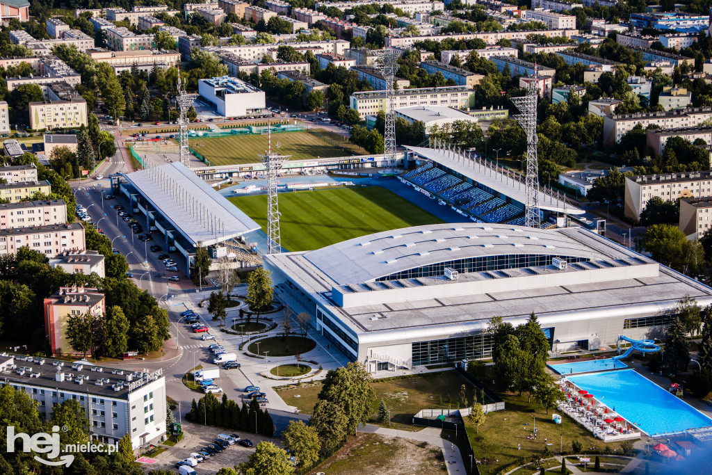 Nowa hala i nowy MOSiR z lotu drona i samolotu