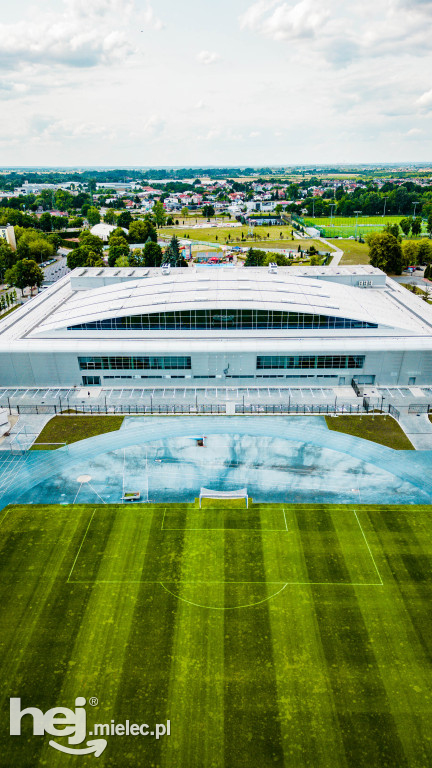 Nowa hala i nowy MOSiR z lotu drona i samolotu