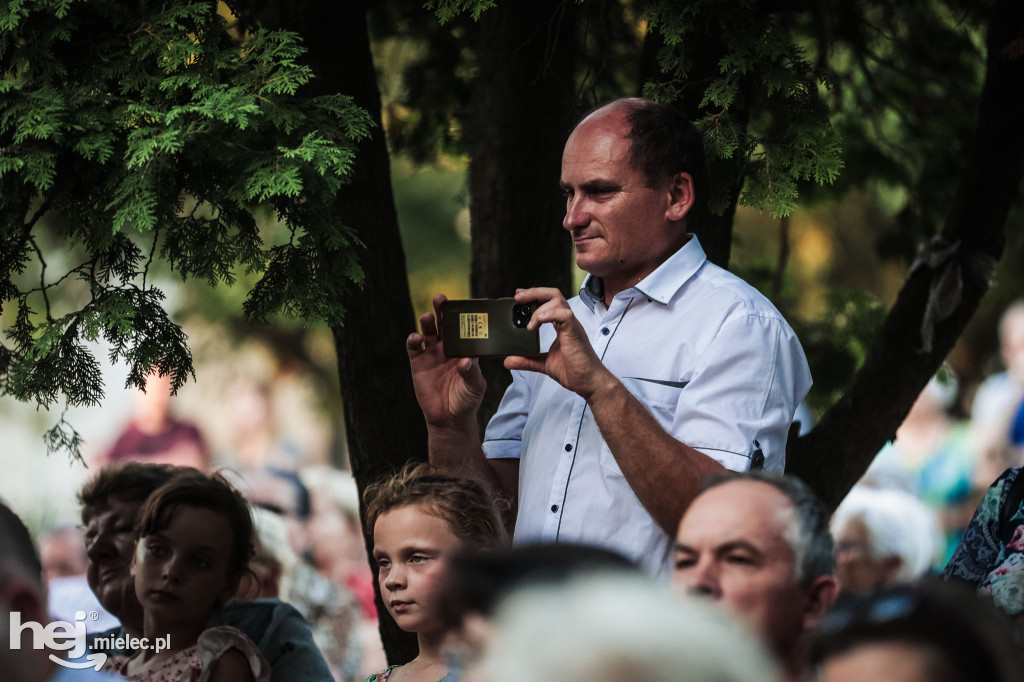 Muzyczny wieczorek w Parku Lachmana