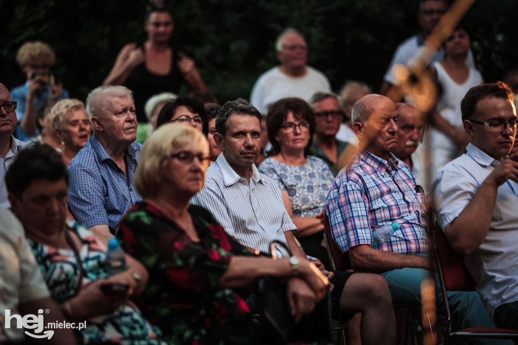 Muzyczny wieczorek w Parku Lachmana