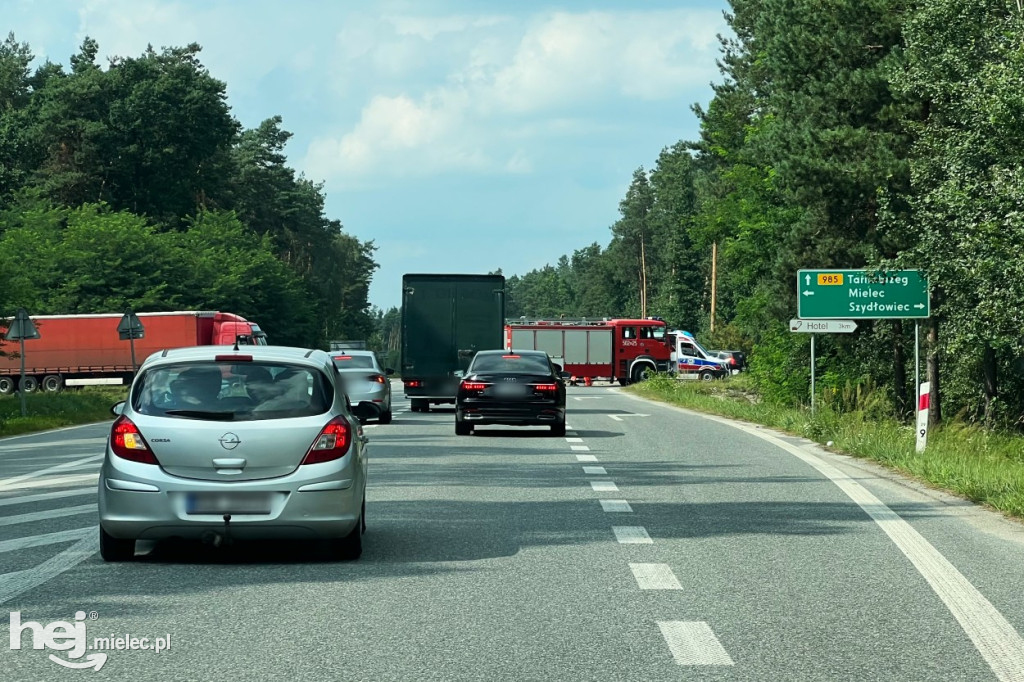 Zderzenie trzech pojazdów na obwodnicy