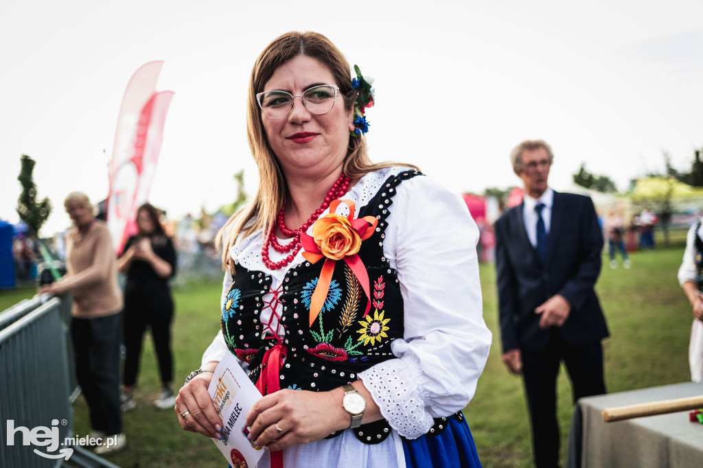 Dożynki Powiatu Mieleckiego