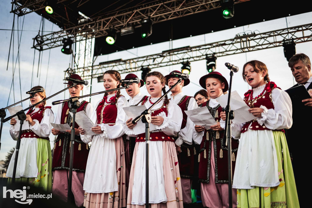 Dożynki Powiatu Mieleckiego