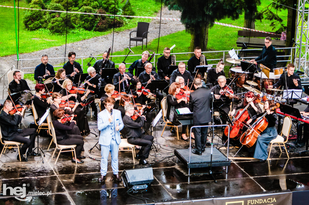 Zacznij od Bacha - koncert piosenek Wodeckiego na Zamku Baranów Sandomierski