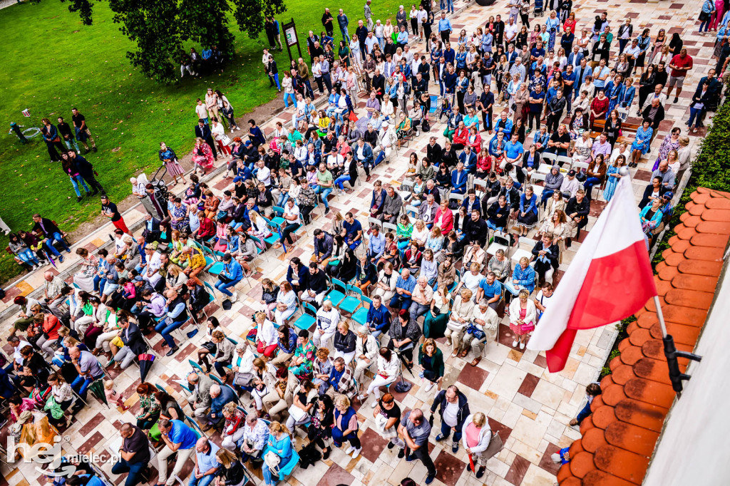 Zacznij od Bacha - koncert piosenek Wodeckiego na Zamku Baranów Sandomierski