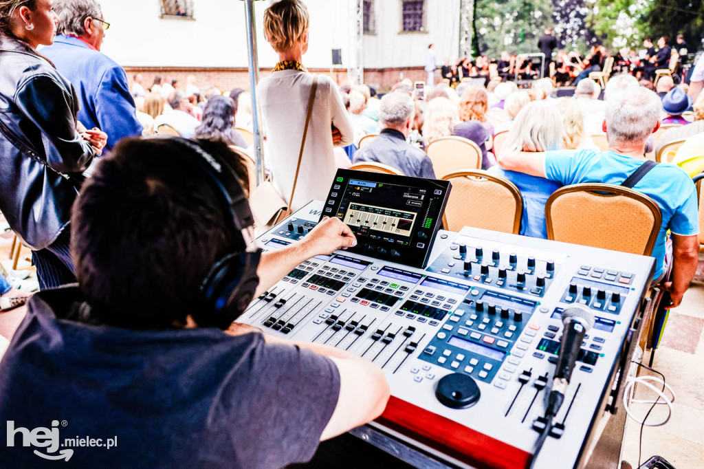 Zacznij od Bacha - koncert piosenek Wodeckiego na Zamku Baranów Sandomierski