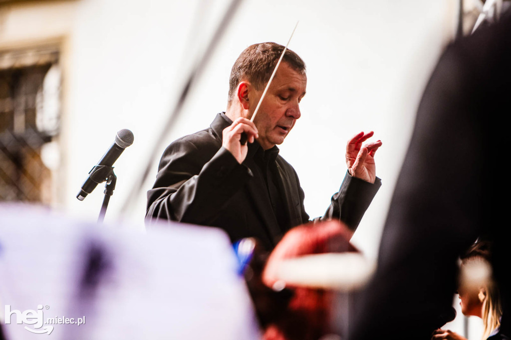 Zacznij od Bacha - koncert piosenek Wodeckiego na Zamku Baranów Sandomierski