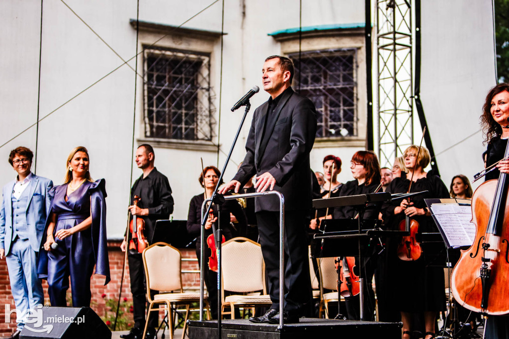 Zacznij od Bacha - koncert piosenek Wodeckiego na Zamku Baranów Sandomierski