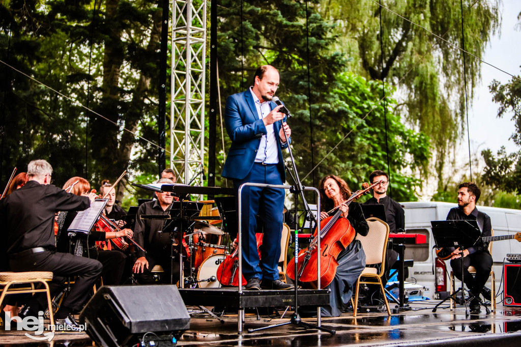 Zacznij od Bacha - koncert piosenek Wodeckiego na Zamku Baranów Sandomierski