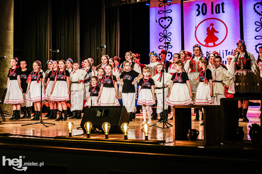 30-lecie Zespołu Pieśni i Tańca „Chorzelowiacy”