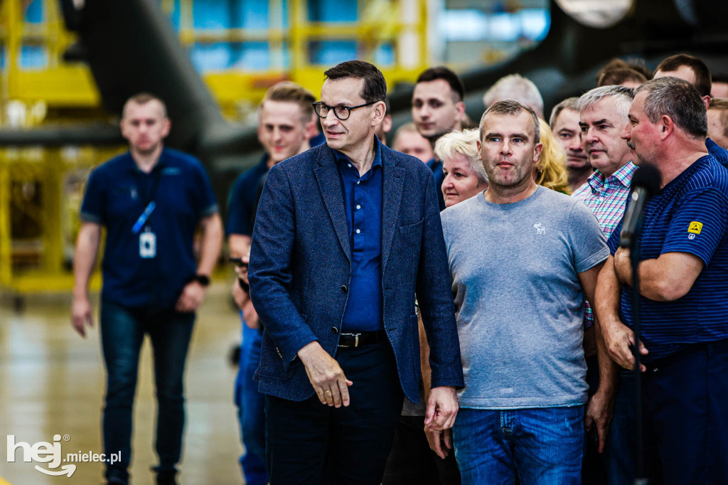 Premier Morawiecki w PZL Mielec