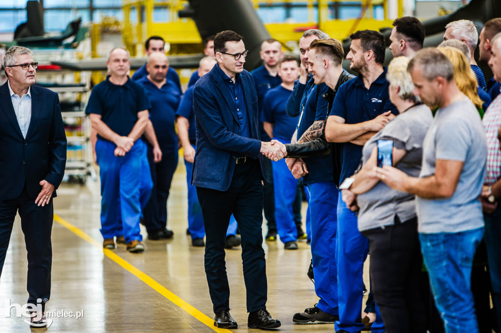 Premier Morawiecki w PZL Mielec