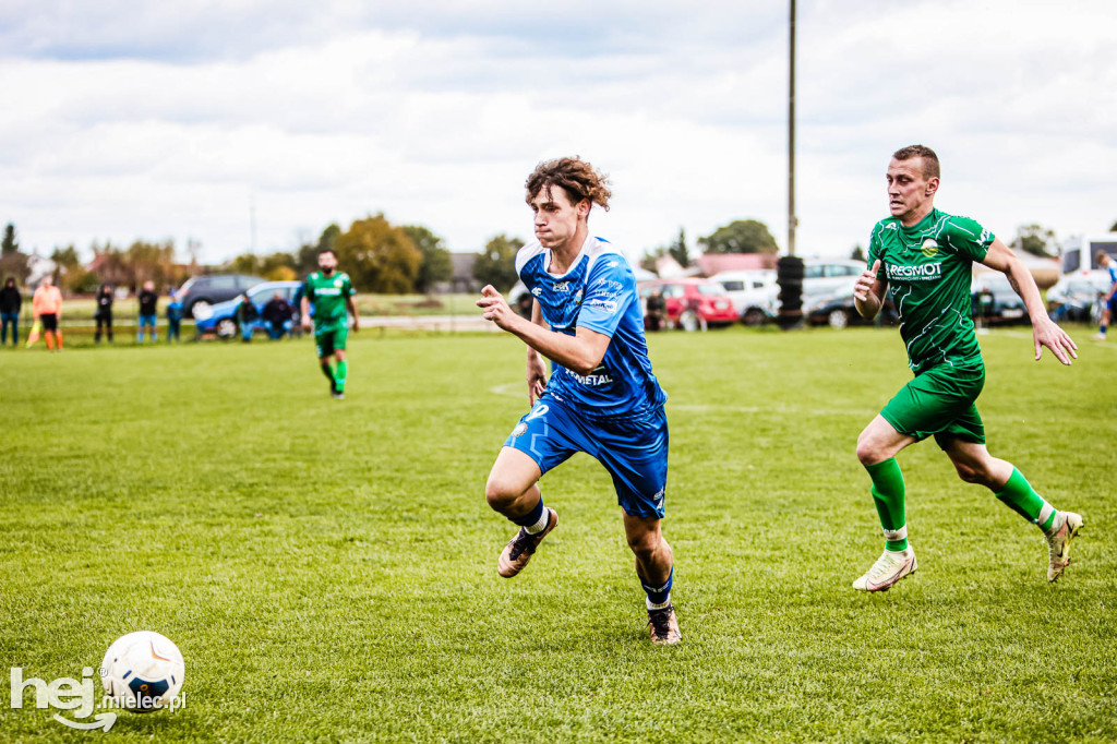 Dromader Chrząstów	0-1	Stal II Mielec	