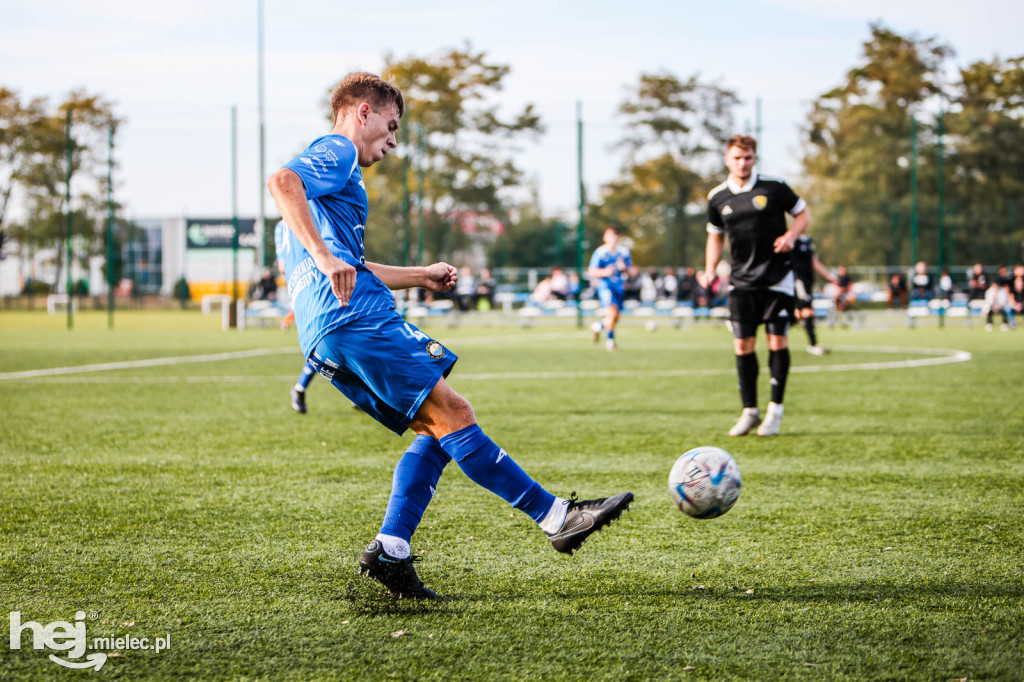 STAL II MIELEC – CZARNI TRZESŃ 4:0