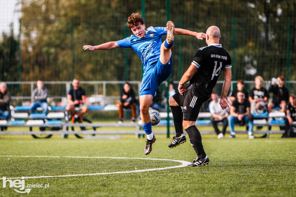 STAL II MIELEC – CZARNI TRZESŃ 4:0