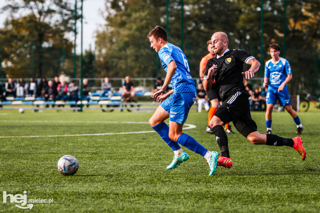 STAL II MIELEC – CZARNI TRZESŃ 4:0