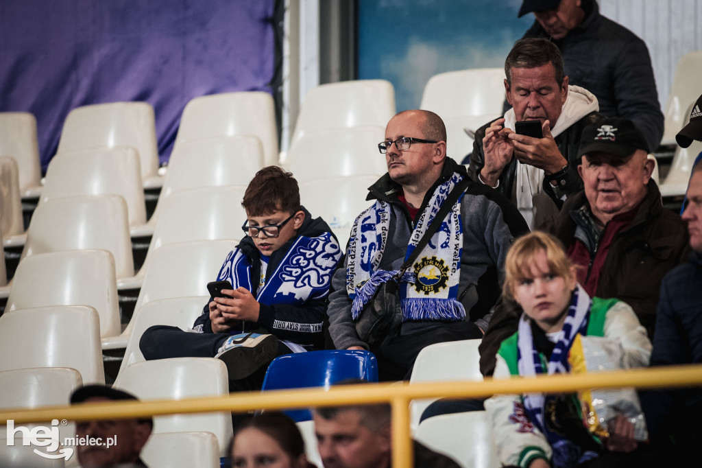 PGE FKS Stal Mielec - Warta Poznań [KIBICE]