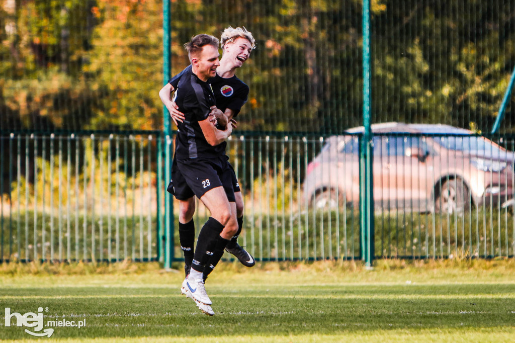 SMOCZANKA MIELEC – RADOMYŚLANKA RADOMYŚL WIELKI 1:0